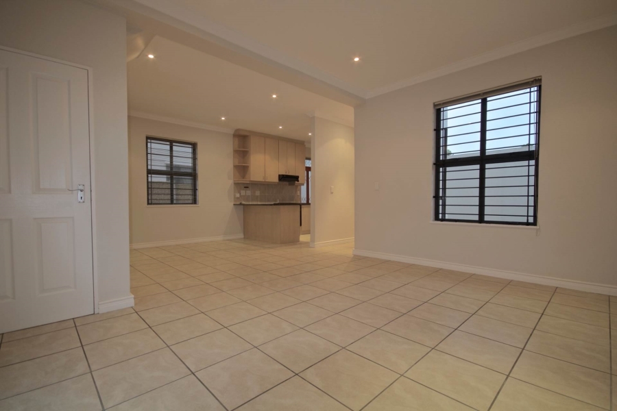 To Let 3 Bedroom Property for Rent in Royal Ascot Western Cape